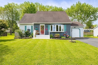 141 Raintree Ln, Hilton, NY 14468