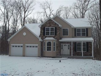 5111 Hiffletrayer Rd, Green Lane, PA 18054