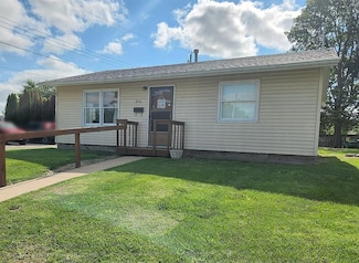 406 S Fremont St, Knoxville, IA 50138