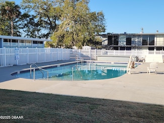 1202 Ridgewood Ave, Daytona Beach, FL 32117