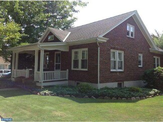 200 Woodside Ave, Reading, PA 19609