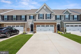 233 Hidden Acres Ln, Moorestown, NJ 08057