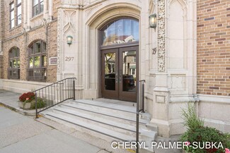 297 W Clay Ave Unit 405, Muskegon, MI 49440