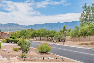 63812 E High Point Ln, Tucson, AZ 85739