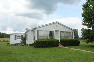 10074 Vivian Ln, Potosi, MO 63664