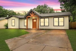 333 NW Lorna St, Burleson, TX 76028
