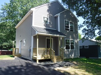 94 Tucker Ave, Portland, ME 04103