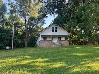 5143 Farm Road 2000, Pierce City, MO 65723
