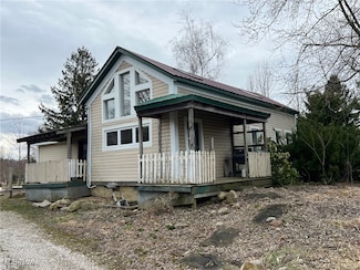 6232 Weaver Rd, Conneaut, OH 44030