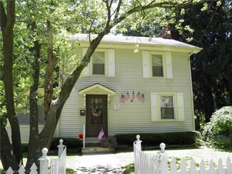 30 Water St, Youngstown, OH 44514