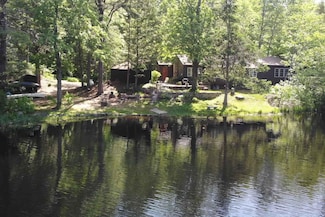 11 N Shore Rd, Chester, NH 03036