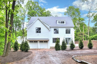 158 Compo Rd N, Westport, CT 06880