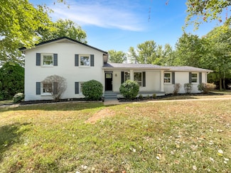 2203 Green Acres Dr, Clarksville, TN 37042