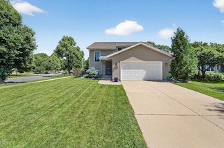 7037 Parker Hill Dr, Madison, WI 53719