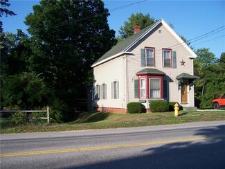 346 Lisbon St, Lisbon, ME 04250