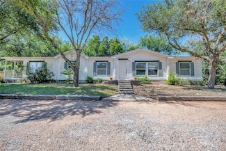 301 Fm 1660, Hutto, TX 78634