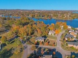 101 Governors Point Blvd, Hendersonville, TN 37075