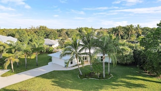5273 SE Tall Pines Way, Stuart, FL 34997