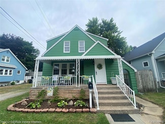 1809 Chestnut St, Port Huron, MI 48060