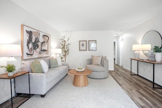 6602 Beadnell Way Unit 12, San Diego, CA 92117