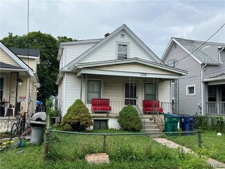 1716 Ashland Ave, Niagara Falls, NY 14301