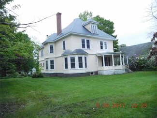 867 W Main St, Dover Foxcroft, ME 04426
