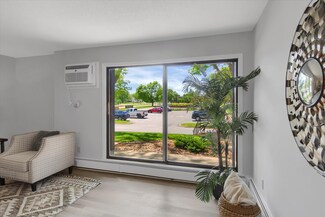 7300 York Ave S Unit 110, Edina, MN 55435