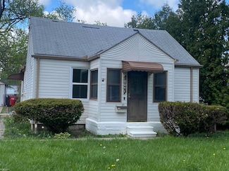 18041 Eastland St, Roseville, MI 48066