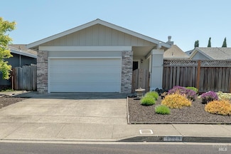 1329 Garmont Ct, Rohnert Park, CA 94928