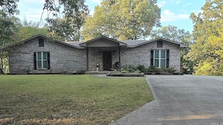 1916 Cogbill Rd, Wynne, AR 72396