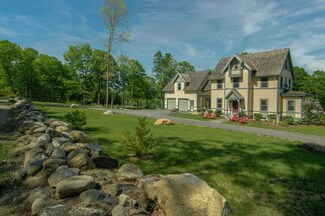 585 E Orchard St, Brattleboro, VT 05301