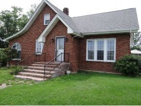 427 W Glade St, Glade Spring, VA 24340