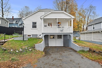 21 Green St, Merrimac, MA 01860