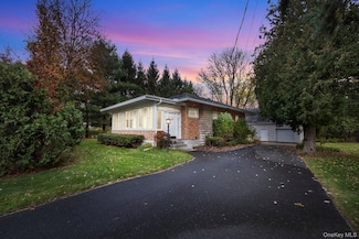 181 Old Niskayuna Rd, Latham, NY 12110