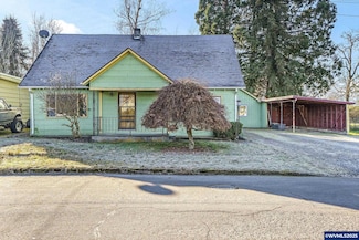 600 Whittier St, Silverton, OR 97381