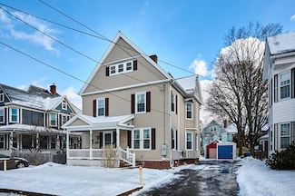 22 Howard St, Holyoke, MA 01040