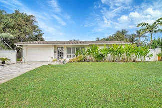 2611 NE 53rd Ct, Lighthouse Point, FL 33064