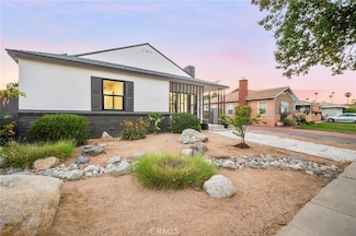 7059 Cantaloupe Ave, Van Nuys, CA 91405