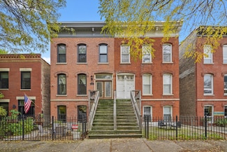 1946 N Wilmot Ave Unit 2, Chicago, IL 60647