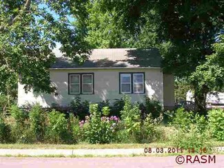 605 Grove St, Minnesota Lake, MN 56068