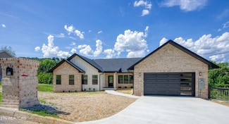 3224 Sandpiper Ct, Kodak, TN 37764