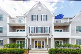 77 Court St Unit 307, Newton, MA 02458