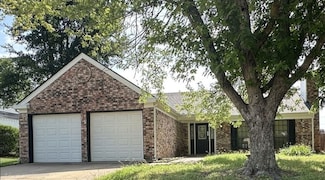 4629 Amherst Ln, Grand Prairie, TX 75052