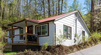 10 Painter St, Sylva, NC 28779