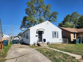 1920 W 10th St, Muncie, IN 47302