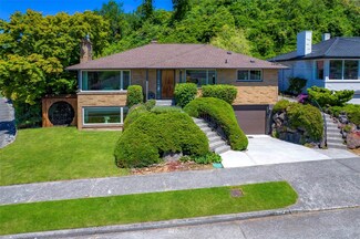 4024 SW Donovan St, Seattle, WA 98136