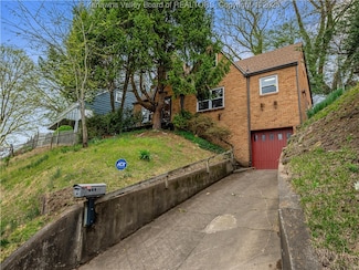 832 Florence Dr, Charleston, WV 25302