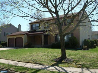 22 Lancelot Ln, Mount Laurel, NJ 08054