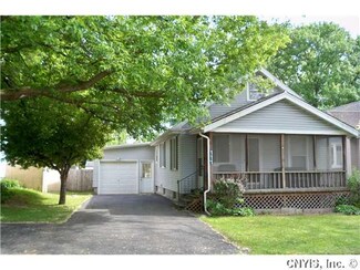 111 Garden City Dr, Syracuse, NY 13211