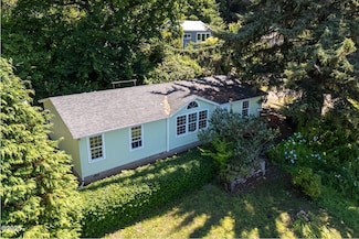 1750 Highway 101 N, Yachats, OR 97498